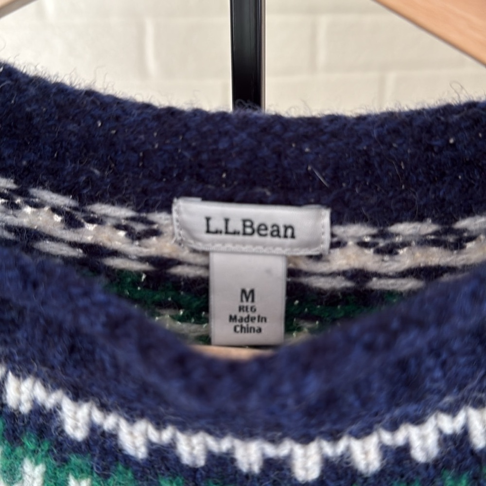 LL Bean Classic Heritage Fair Isle Navy Green 100% Lambs Wool Women’s Sweater M - Picture 3 of 17